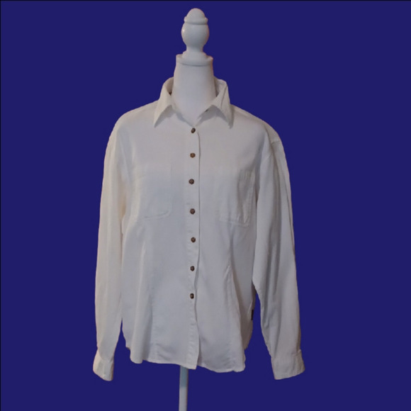 💫White Button-Up Shirt With Pockets - Picture 4 of 9